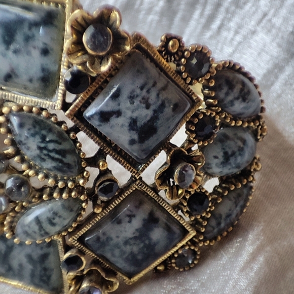 Huge Gold Tone Bangle Clamper Bracelet Glass Gray Mottled Square Stones Unsigned - Picture 9 of 12